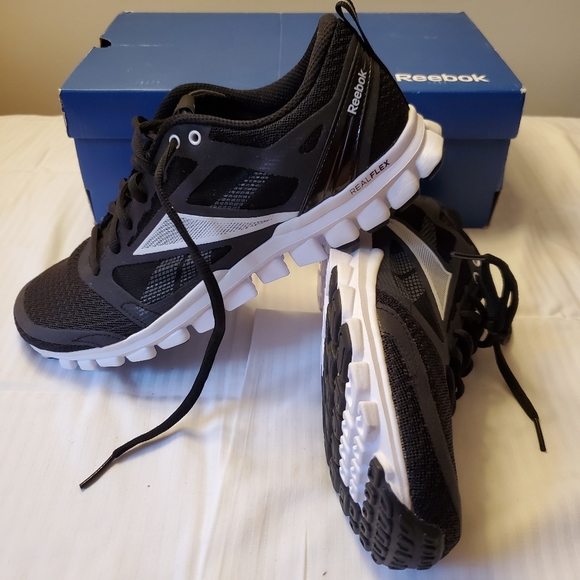 REEBOK Sneakers - Picture 5 of 7